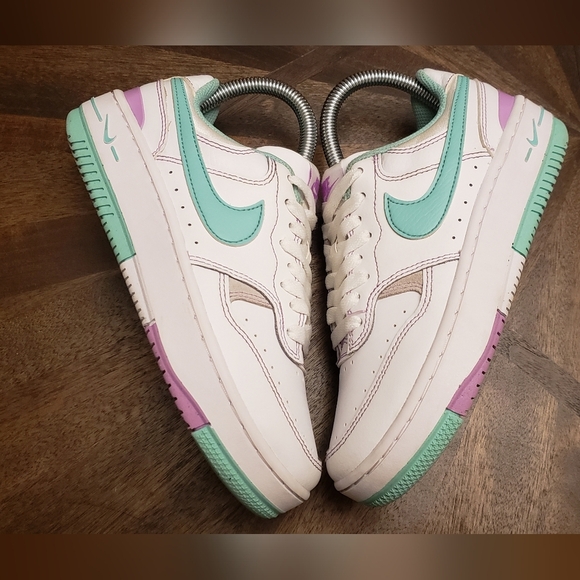 Nike Gamma Force Women's Size 5 White/Mint Green/Lavender - Picture 4 of 15